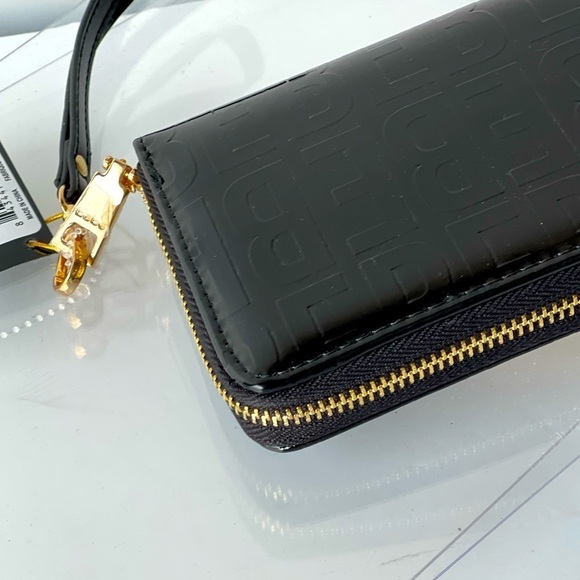 NWT ($49) Bebe Black Wallet Purse Alexandria Wristlet Gold Logo - Picture 5 of 13